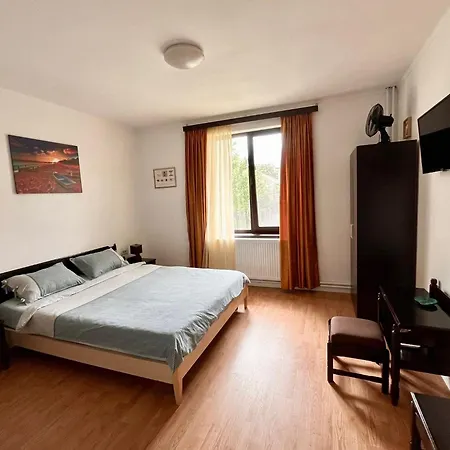 Macris Guest house